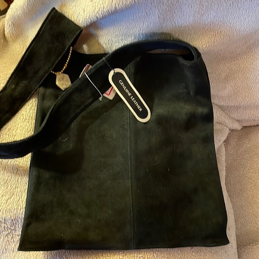 NWT Genuine leather Giani Bernini black purse
